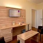 Plaza Premium Columbus
