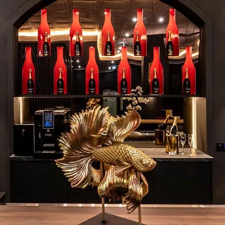 Plaza Premium Columbus 酒店