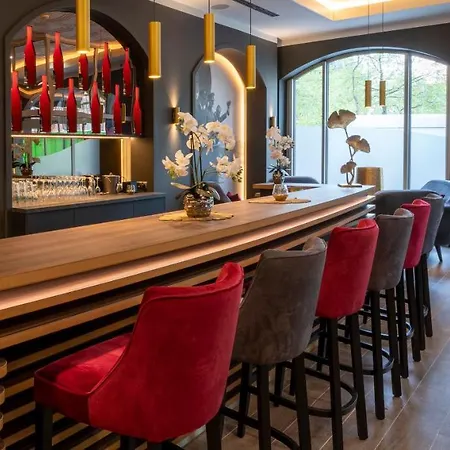 Plaza Premium Columbus Готель