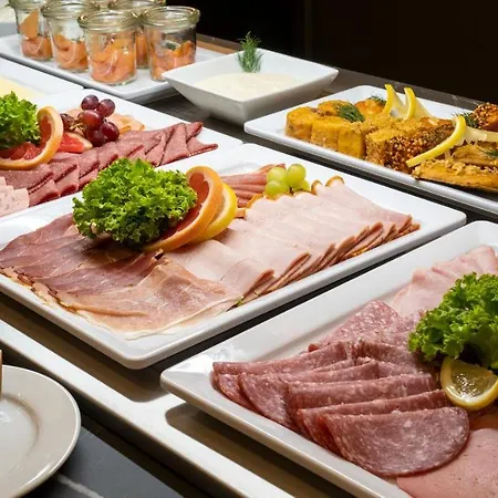 Plaza Premium Columbus Готель