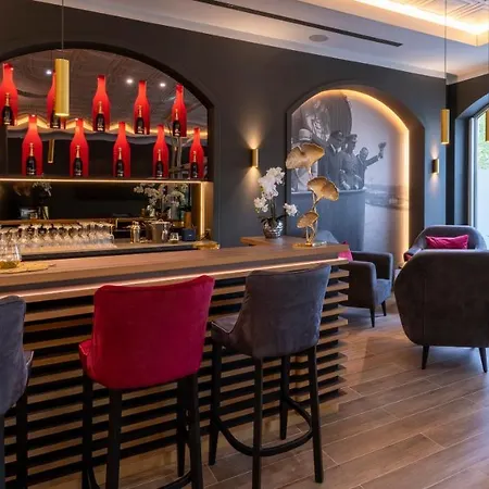 Plaza Premium Columbus Szálloda