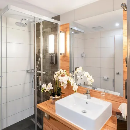 Plaza Premium Columbus Готель Бремен