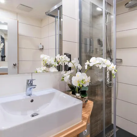 Plaza Premium Columbus 4* Бремен