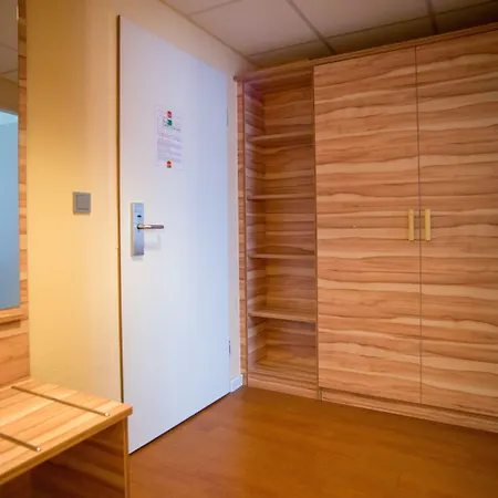 Plaza Premium Columbus