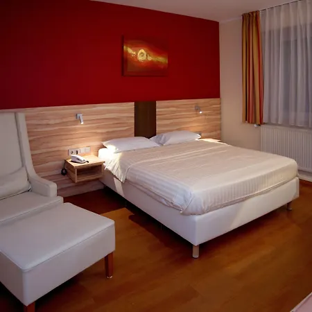Plaza Premium Columbus Brême