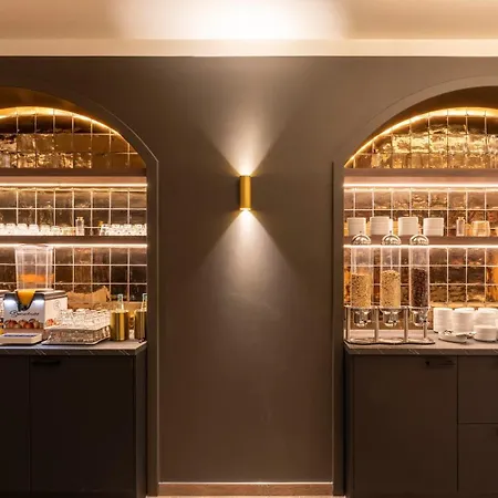 Hotel Plaza Premium Columbus 4*