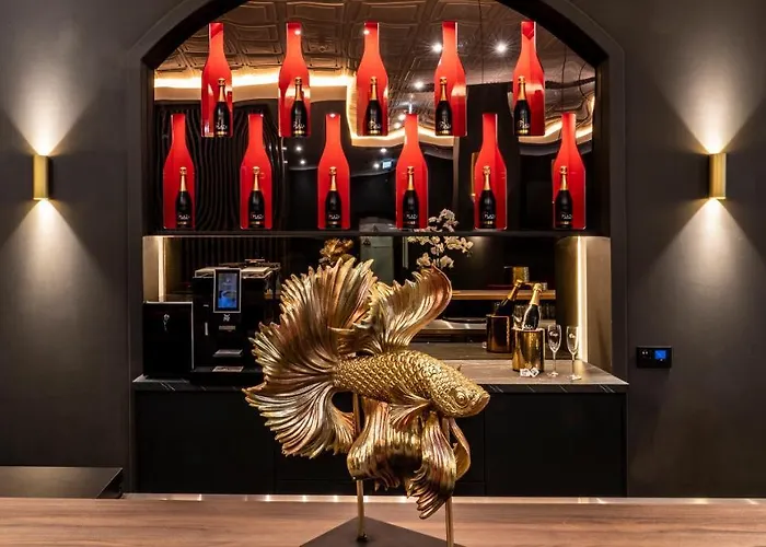 Plaza Premium Columbus Hotel