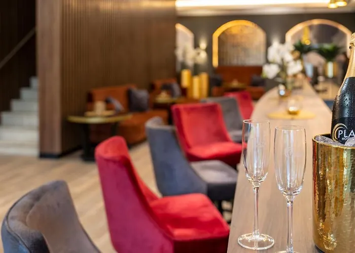 Plaza Premium Columbus