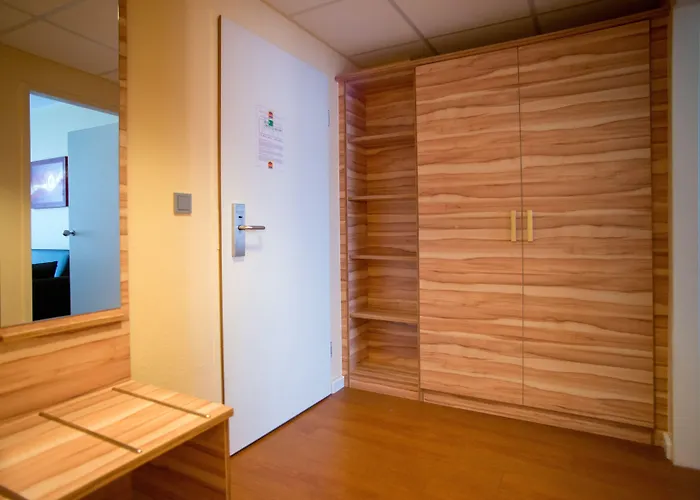 Plaza Premium Columbus