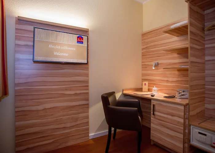 ホテル Plaza Premium Columbus 4*