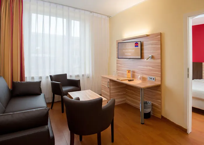 Plaza Premium Columbus