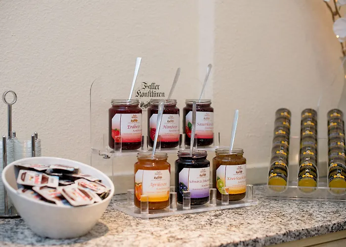 Plaza Premium Columbus 4*