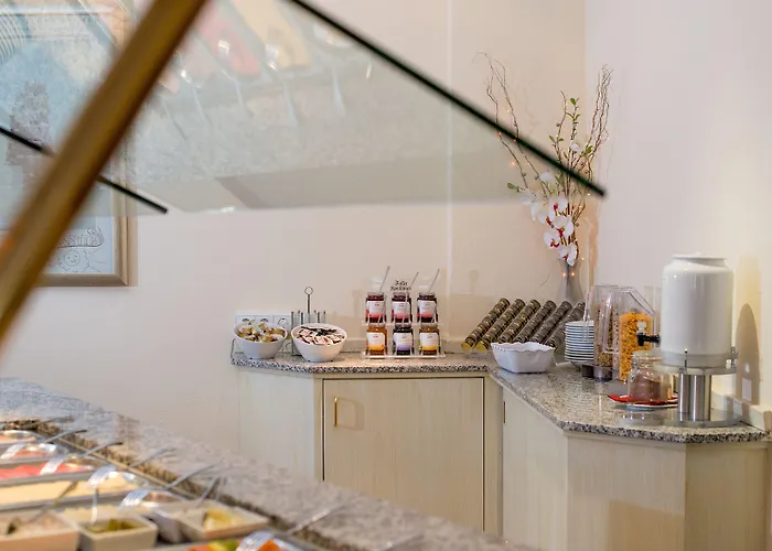 Hotel Plaza Premium Columbus 4*