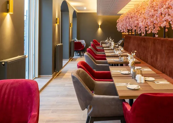 Plaza Premium Columbus